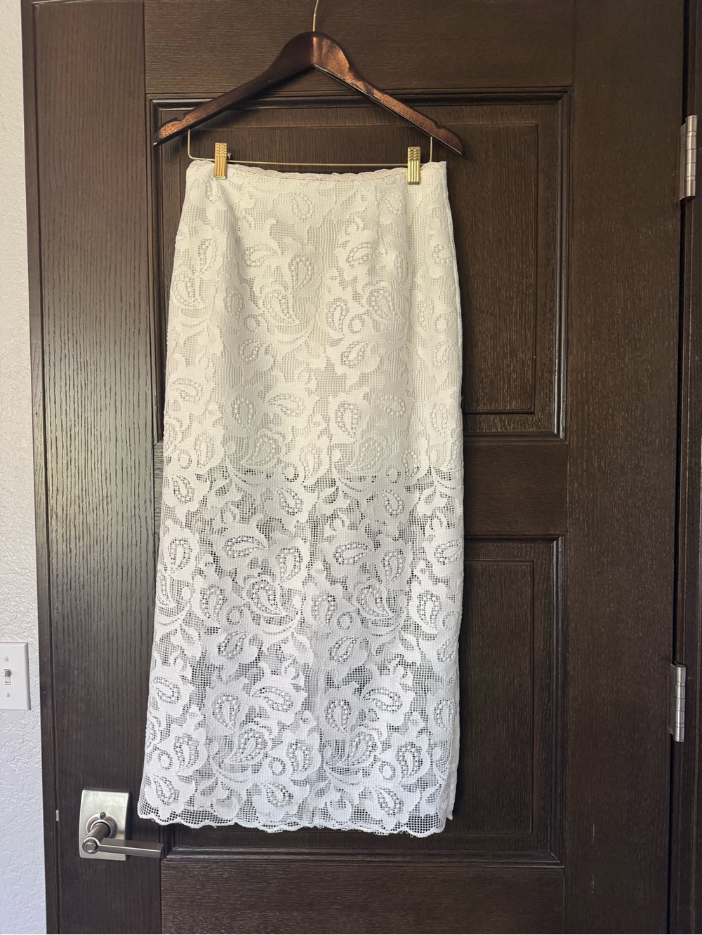 *BRAND NWT* TopShop White Lace Midi Skirt - Elegant Floral Pencil Style